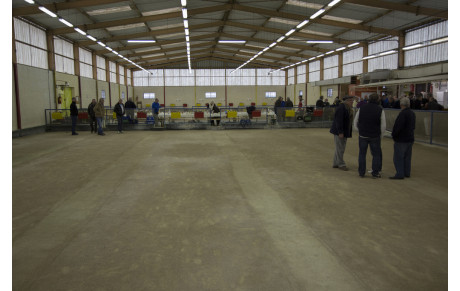 A.B. COURTRY EST MORT